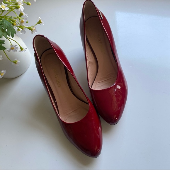 BEST BUT Women’s Patent Leather Ruby Red Round Toe Block Heel Pumps Size 38 - Picture 8 of 9